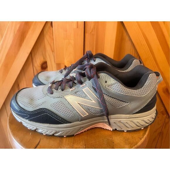 New Balance Womens WT510CL4 Gray Hiking Trail Running Shoes Size 10.5 B - Picture 2 of 8